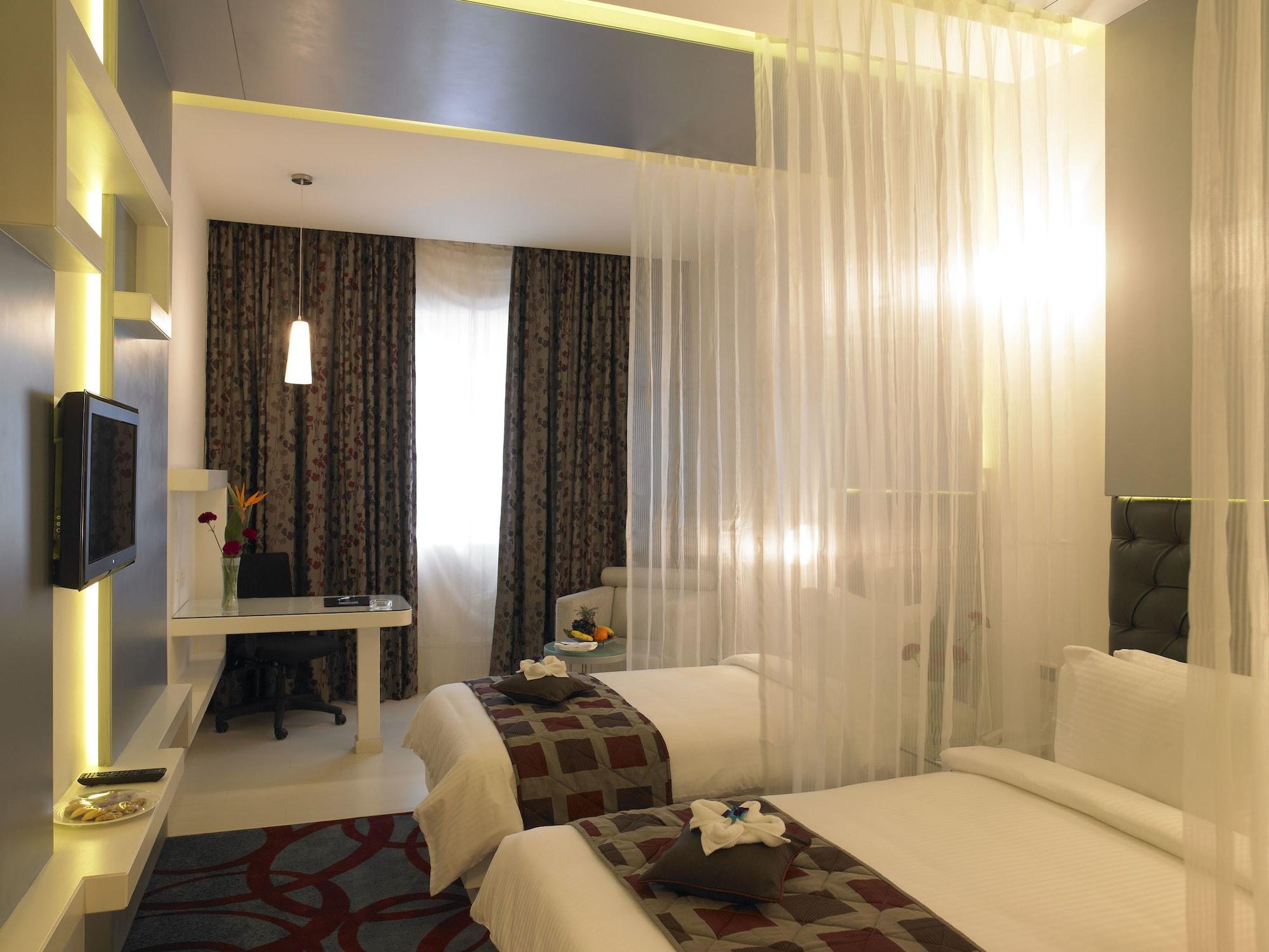 העיר בנגלור Blu Petal - A Business Hotel מראה חיצוני תמונה